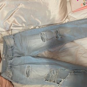 Damage jeans